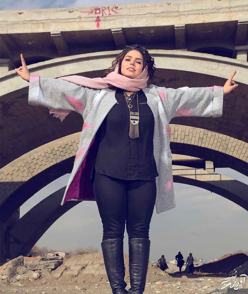 ساپورت تنگ خانم پلیس سریال تلویزیون ! - واقعیت تهمینه مقدم خارج ازصدا و سیما !